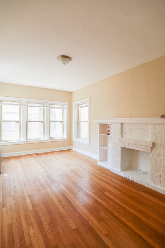 4728 N Spaulding Ave #3 - Photo 3 of 11