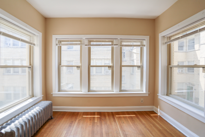 4728 N Spaulding Ave #3 - Photo 4 of 11