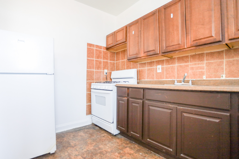 4728 N Spaulding Ave #3 - Photo 6 of 11