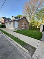 featured image of 2714 Locust St