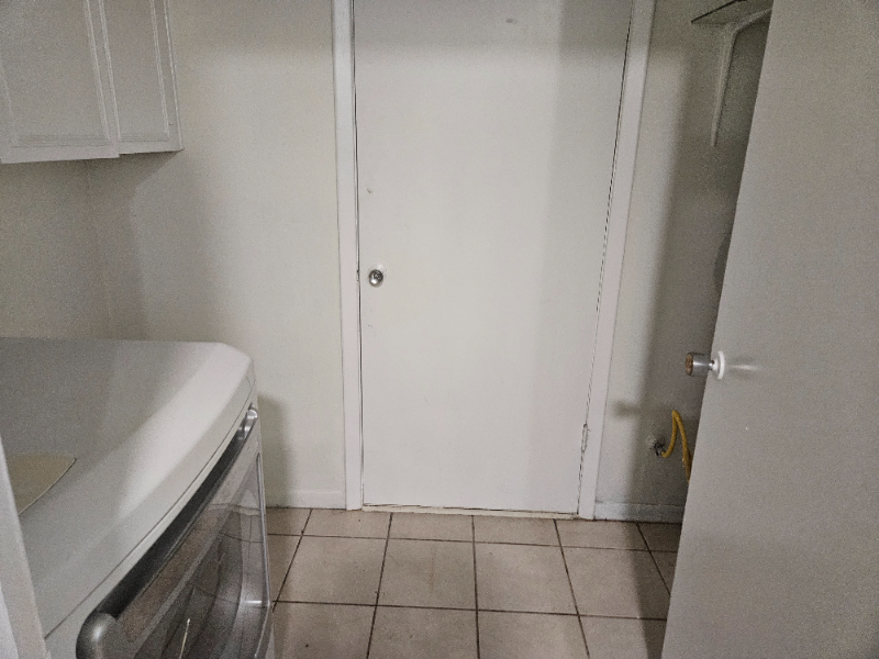 1221 Mcham St - Photo 6 of 16