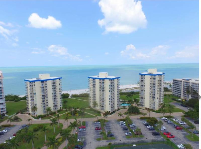 7360 Estero Blvd #804 - Photo 4 of 8