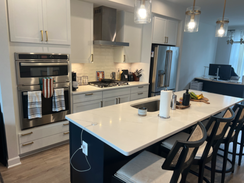 2820 Dart Dr - Photo 3 of 43