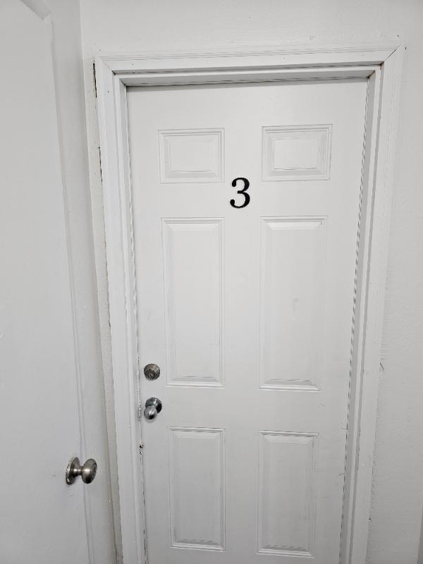 1011 19th St S #4 - Photo 5 of 15