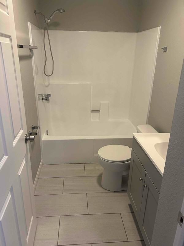 5328 Almont St #8 - Photo 6 of 14