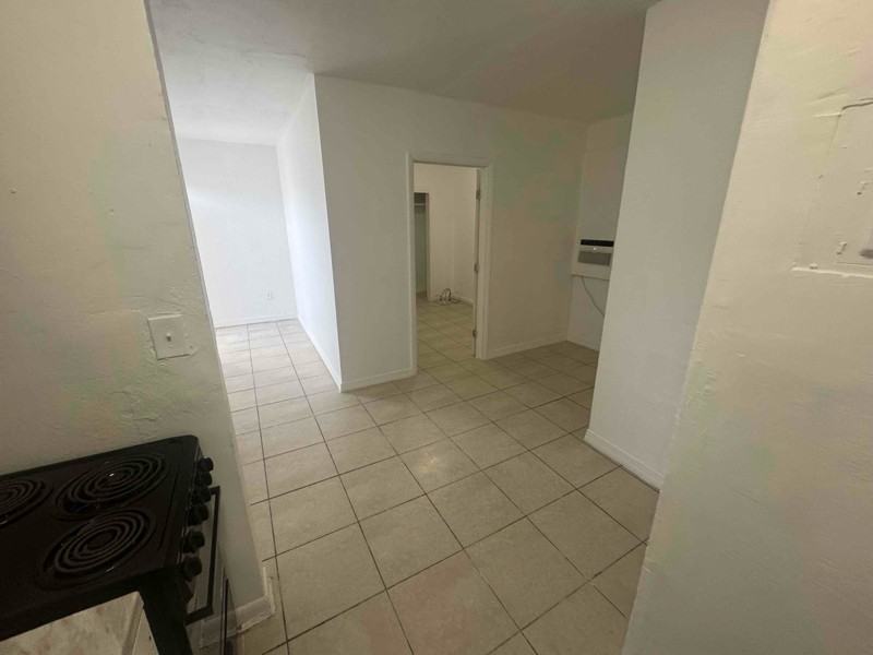 7000 Nw 8th Ave #6 - Photo 3 of 5