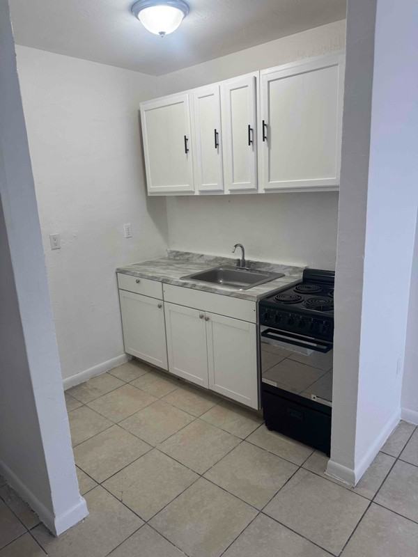 7000 Nw 8th Ave #6 - Photo 4 of 5