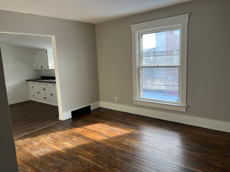 1045 N Main St #1045APTB - Photo 5 of 11