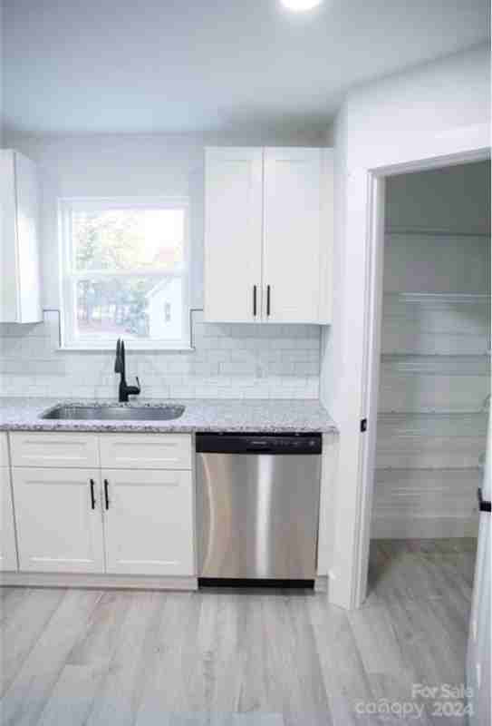 30 24th St Ne - Photo 5 of 10