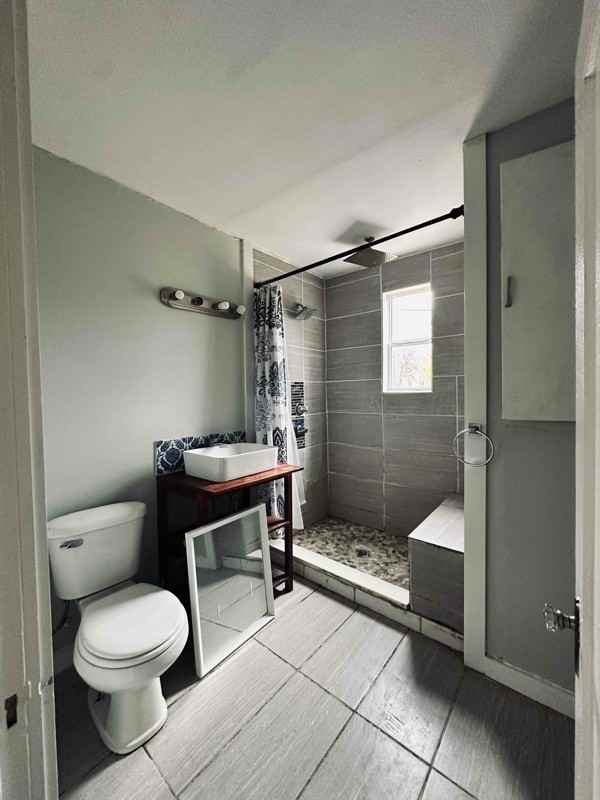 407 Nw 5th St - Photo 4 of 11