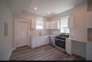 6233 S Racine Ave - Photo 1 of 1