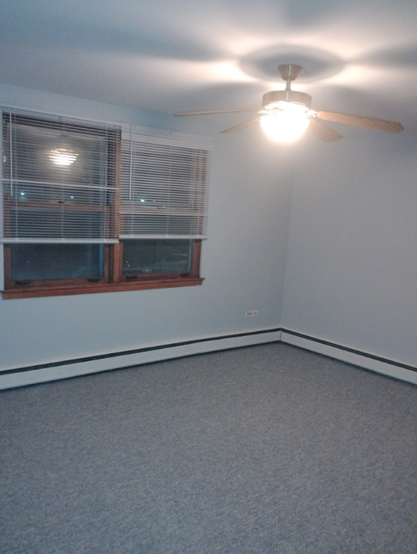 3915 Joliet Ave #4 - Photo 4 of 9