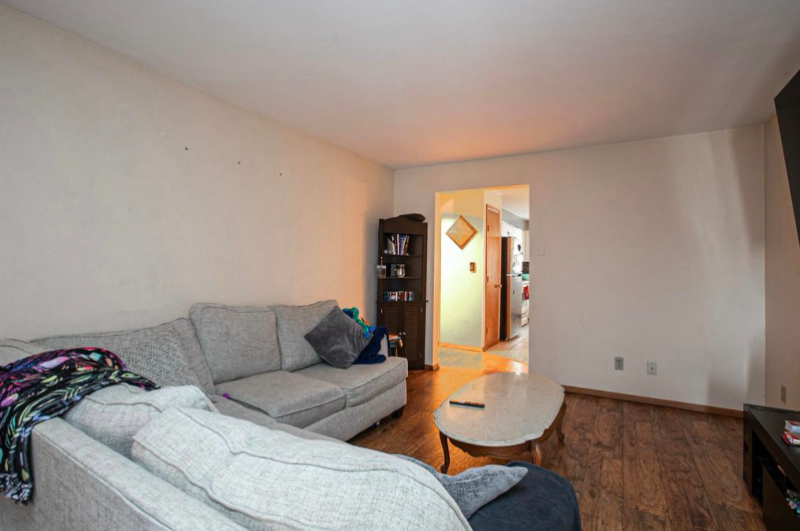 1820 Roosevelt St - Photo 4 of 31