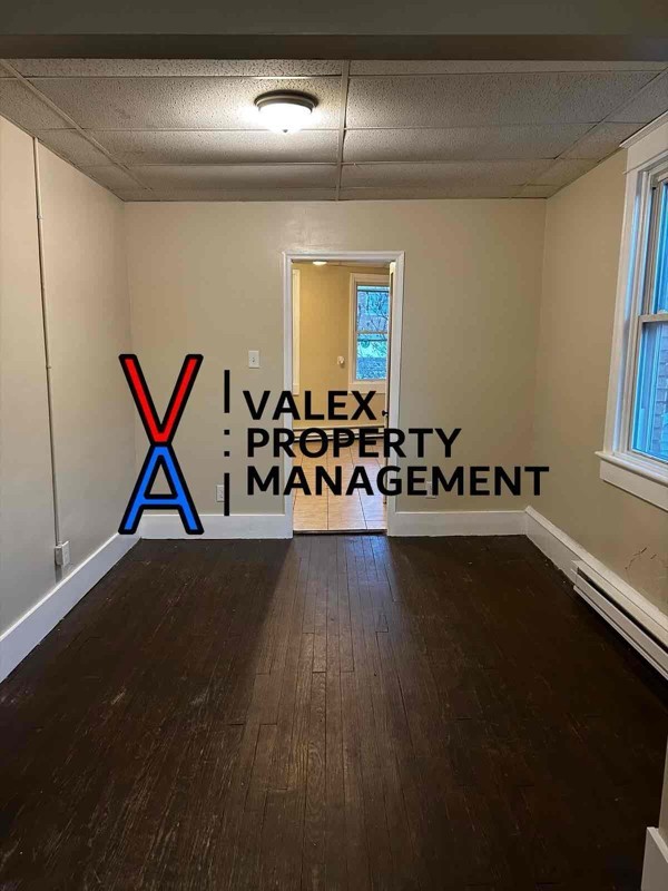 552 Main St #2B - Photo 2 of 11
