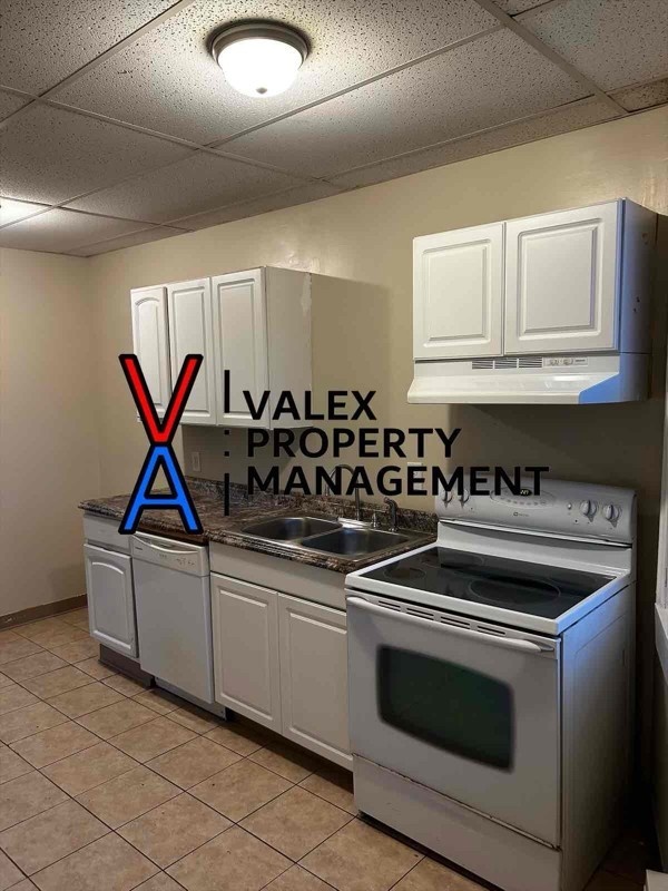 552 Main St #2B - Photo 4 of 11
