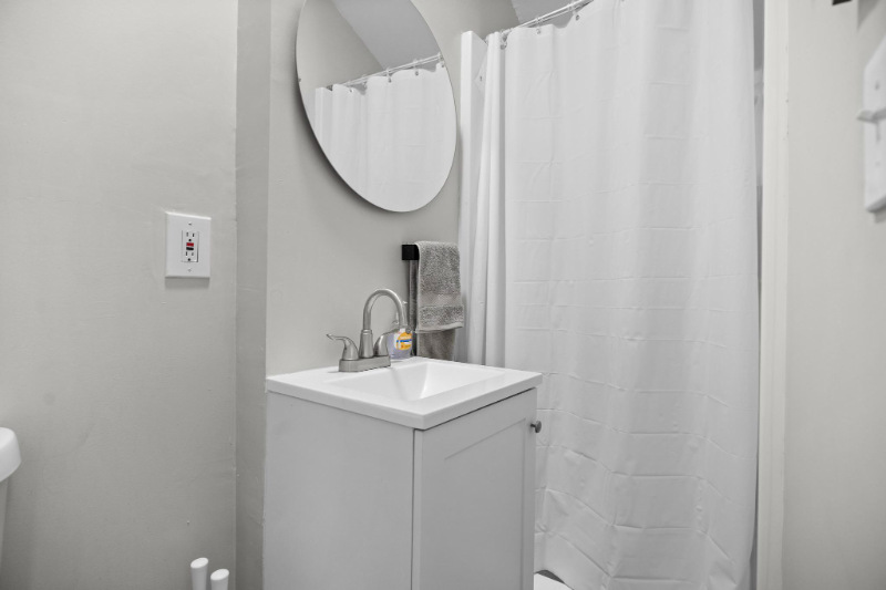 1842 Crawford Rd - Photo 6 of 27