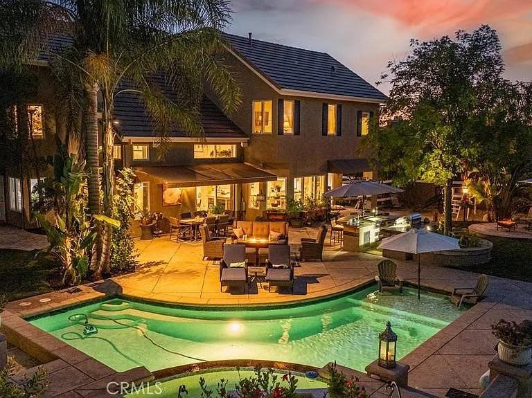 15305 Saddleback Rd - Photo 5 of 50