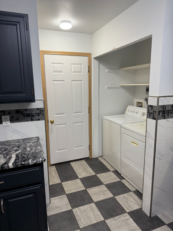 5569 Vesel Ct - Photo 2 of 11