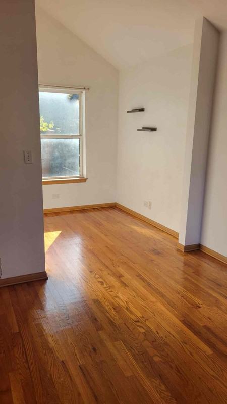 1322 E 72nd Pl - Photo 6 of 11
