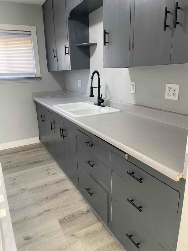 214 Spruce St - Photo 5 of 28