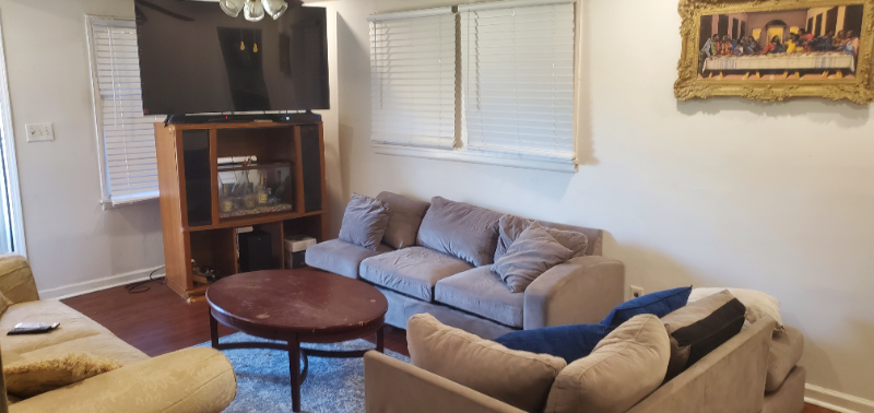 3083 Lone Oak Ave Sw - Photo 2 of 8