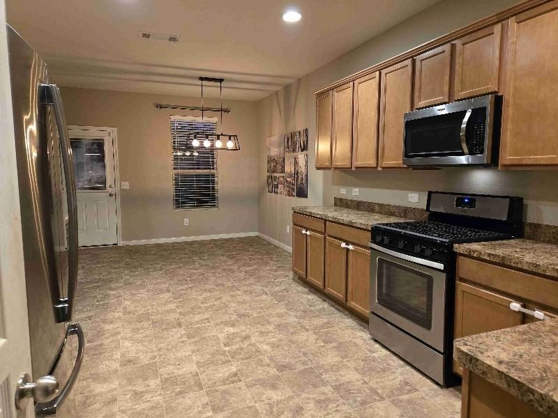 13911 Rock Range Ln - Photo 4 of 22