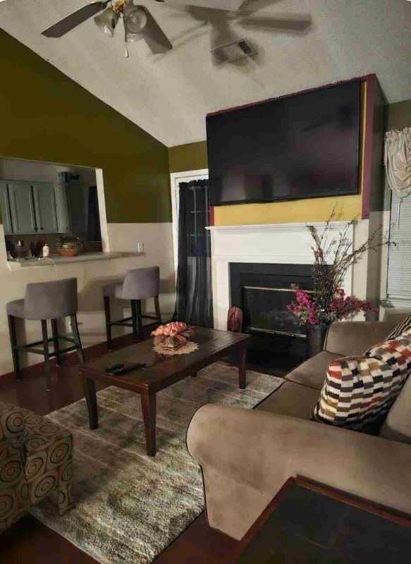 3344 Waggoner Trl - Photo 4 of 9