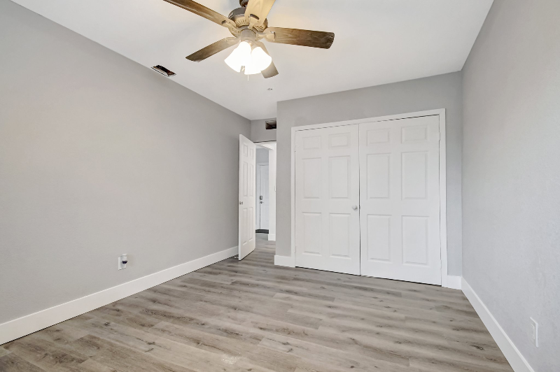 259 Nw 29th Ter #2 - Photo 3 of 19