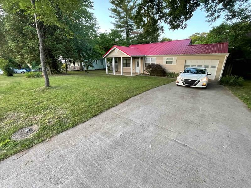4604 Meadow Ct - Photo 2 of 11