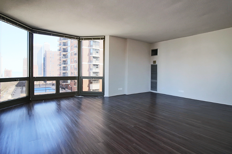 1130 N Clark St #1605 - Photo 2 of 10