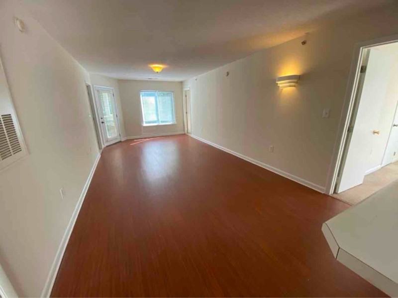 1230 University Ct #002 - Photo 4 of 5