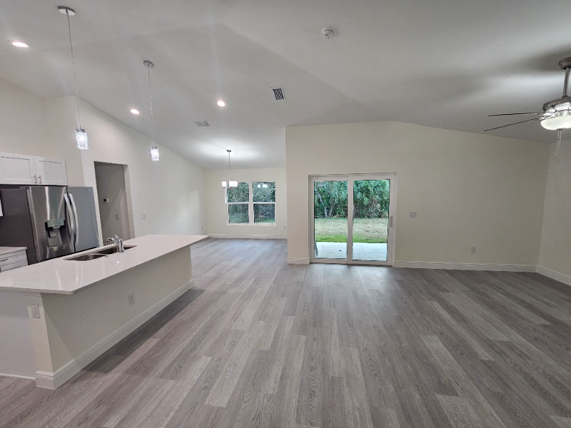 17411 Reaper Ave - Photo 4 of 11