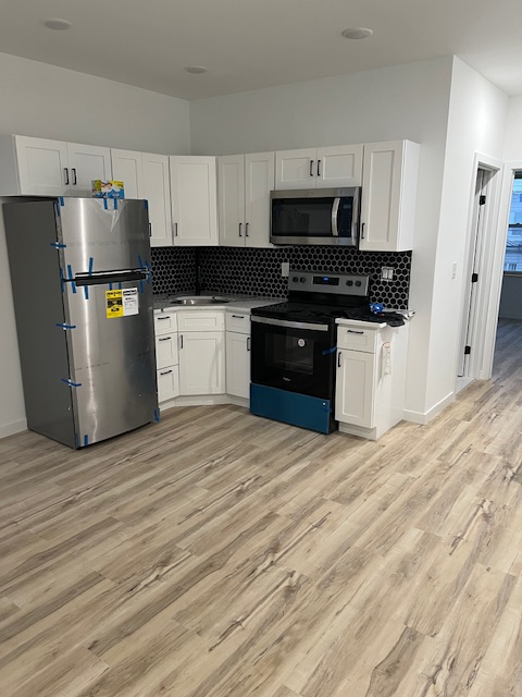 2122 Stenton Ave #2