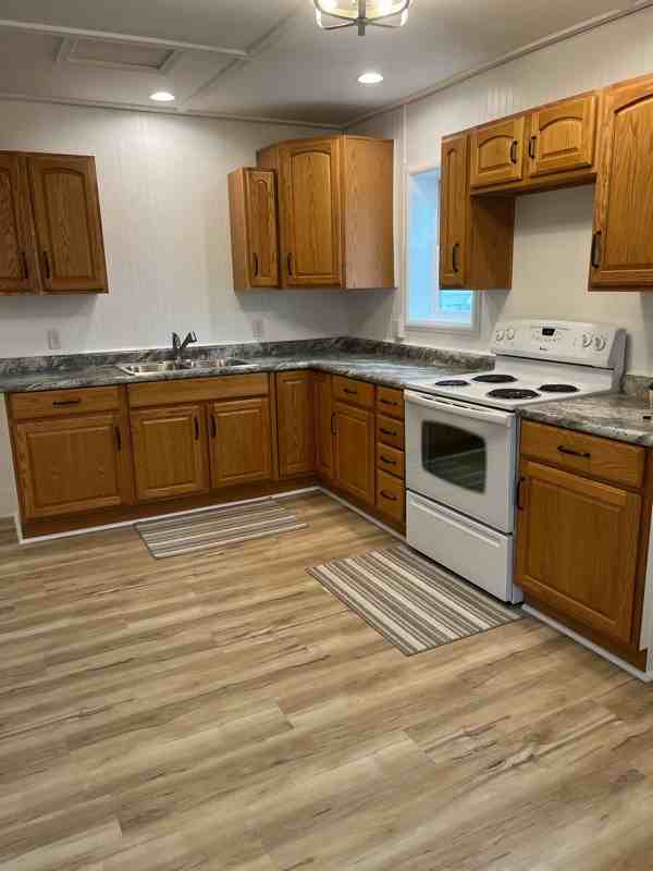 125 N Main St - Photo 2 of 10