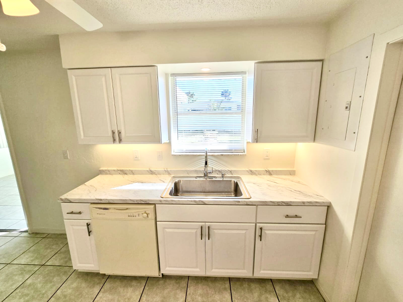 192 Ponce De Leon Dr - Photo 3 of 15