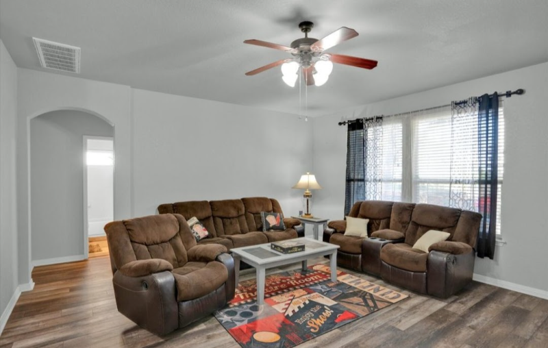 859 Co Livingsan Ignacio #D - Photo 3 of 10