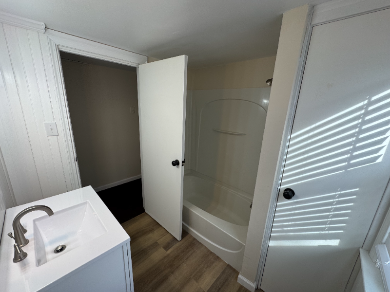 412 Pershing Dr #B - Photo 7 of 17