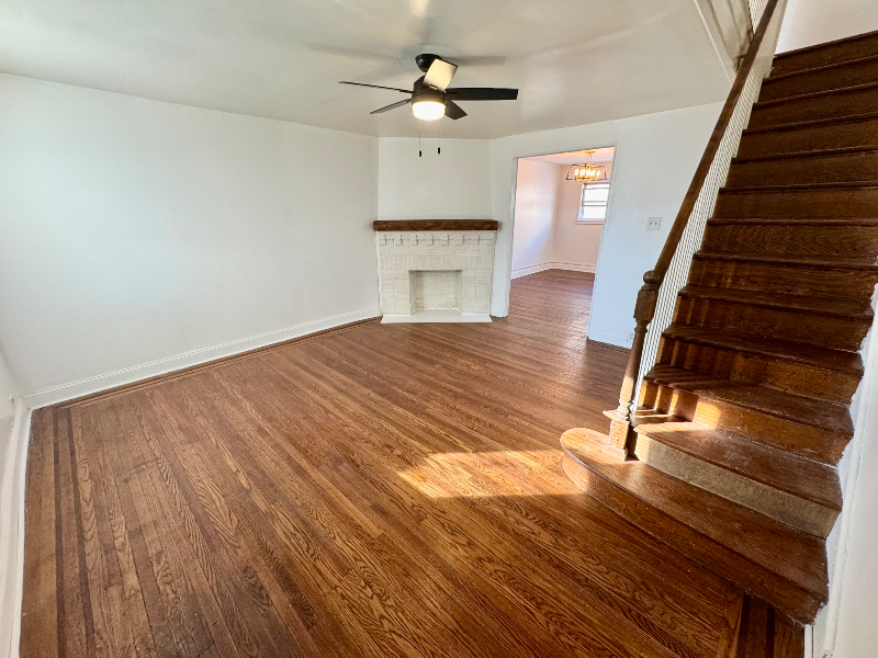 7111 Greenwood Ave - Photo 3 of 20