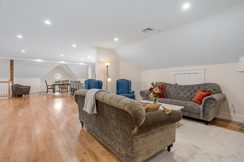 284 Highland St #3 - Photo 4 of 16