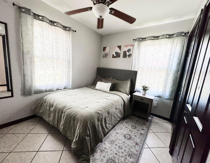 6913 Cocos Dr - Photo 3 of 17