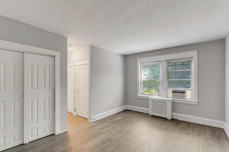 144 W Allens Ln #B2 - Photo 3 of 7