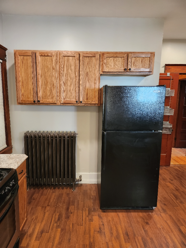 386 3rd Ave #1 - Photo 3 of 6