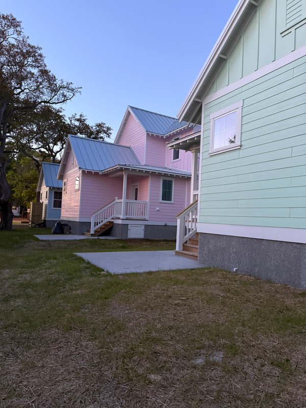 725 N Atlantic Ave - Photo 3 of 15