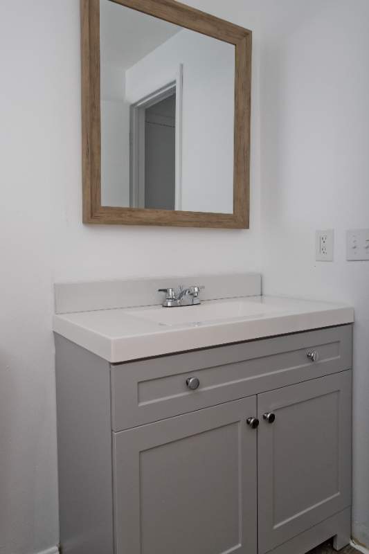 18 Bates St #2ndFLREAR - Photo 2 of 6