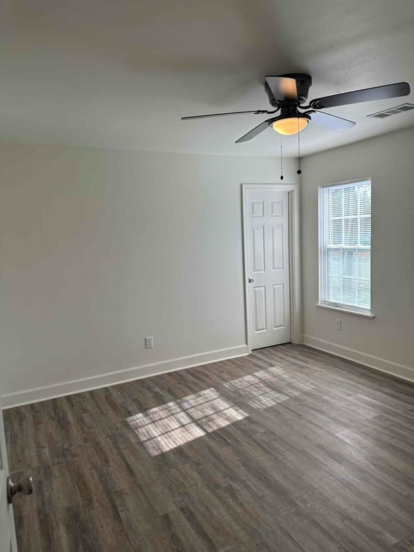 802 N Chester St #B - Photo 5 of 8