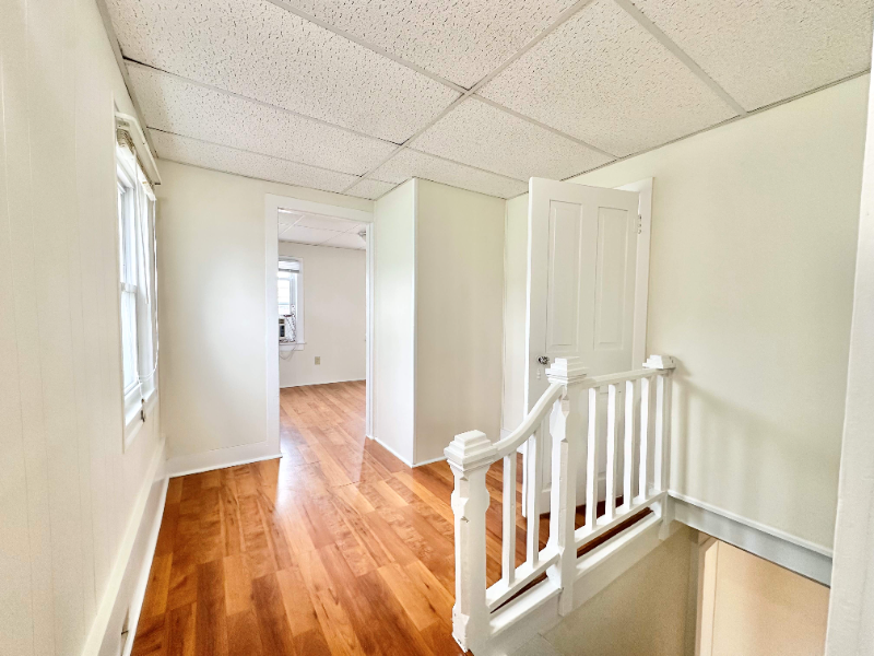 1144 Upper Mulberry St - Photo 7 of 8