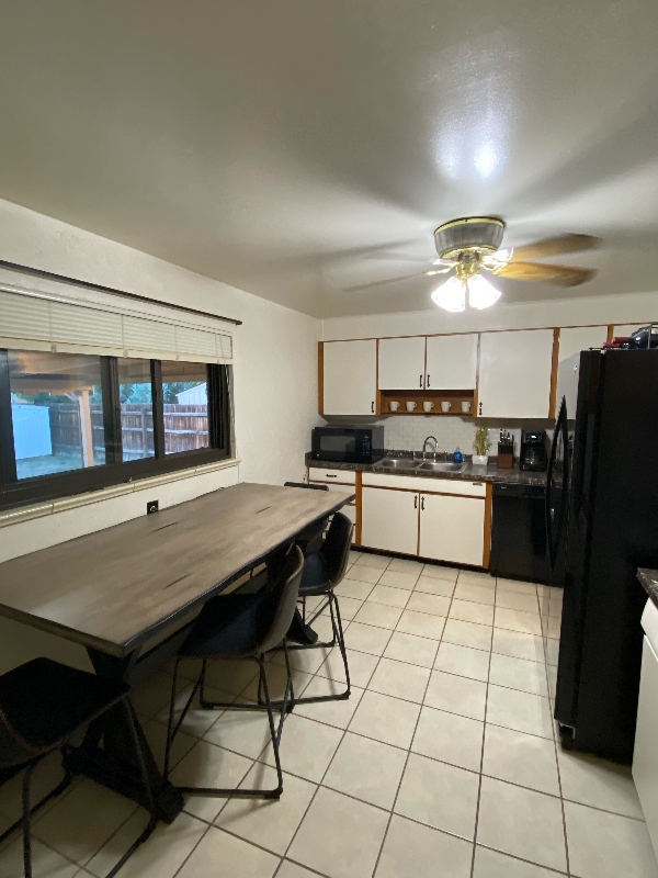 3189 Wheeling St - Photo 3 of 4