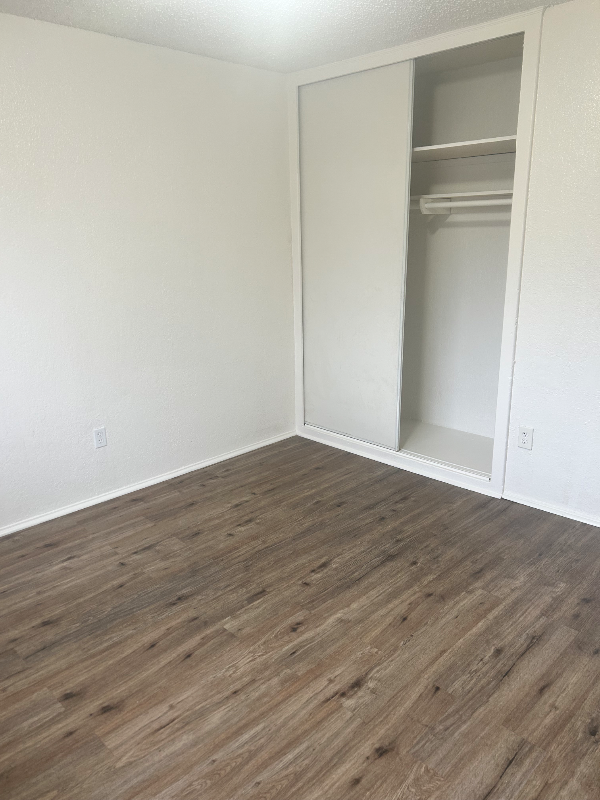 736 W Century Blvd #736-5 - Photo 6 of 19