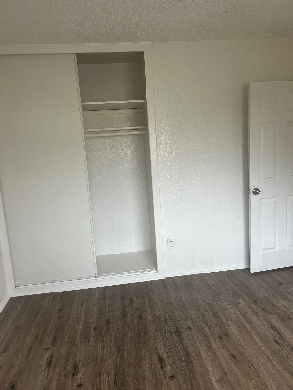 736 W Century Blvd #736-5 - Photo 7 of 19