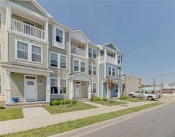 featured image of 923 E Ocean View Ave